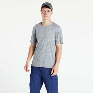 Nike Dri-FIT Rise 365 T-Shirt Grey